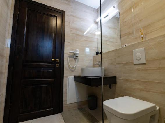 Pavillion 78 Hotel Bacău Eksteriør billede